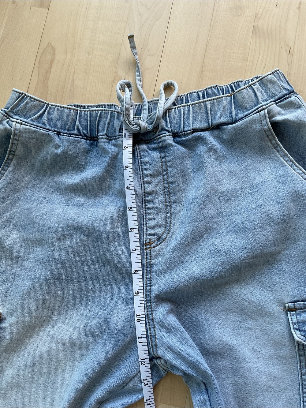 Almost Famous Jogger Style Jeans - Picture 3 of 9